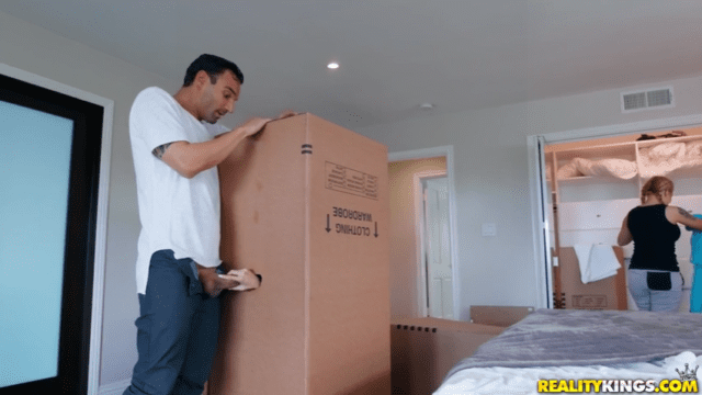 SneakySex – Vina Sky – Dick In A Box