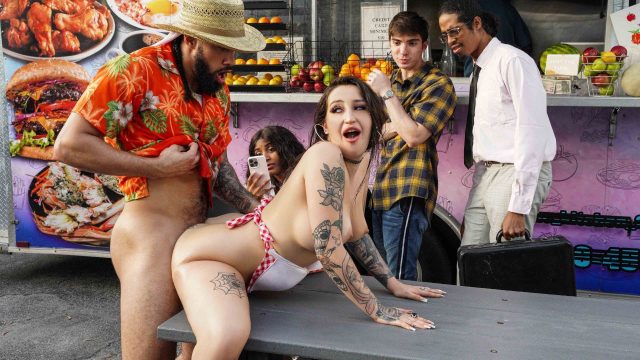 Anna Chambers Food Truck Serves Big Oily Ass – Brazzers