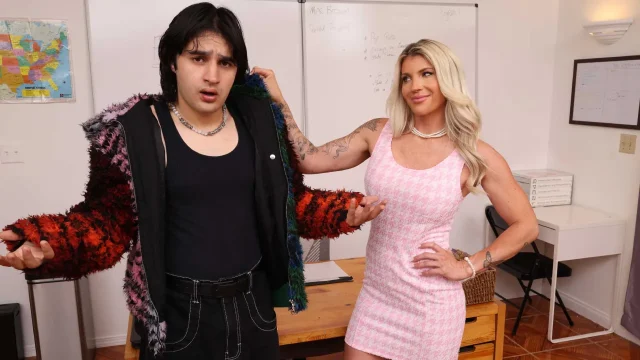 Sexy Taylor Wild shows student how to be rebellious in class