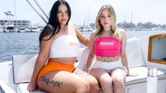 Anna Claire Clouds, Anora Taylor – Thighs From Heaven: Two Slimthick Girls Share Stranger’s Cock – Thickumz