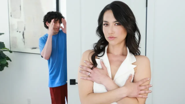 Isabel Love – Stepmom Likes When I Watch – CheatingMommy