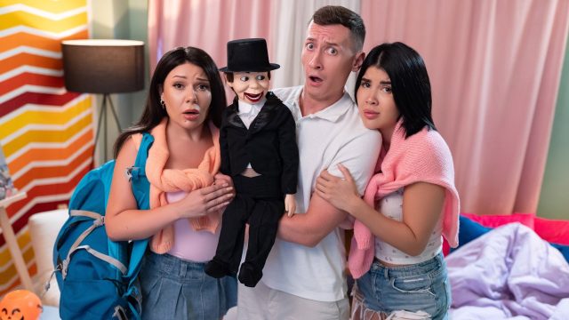 Lady Dee, Lola Bratz – The Haunted Dirty Dummy (Halloween) – FakeHostel