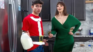 Lexi Luna – Mrs Krampus Is Collecting Creampies For Christmas – MomWantsCreampie